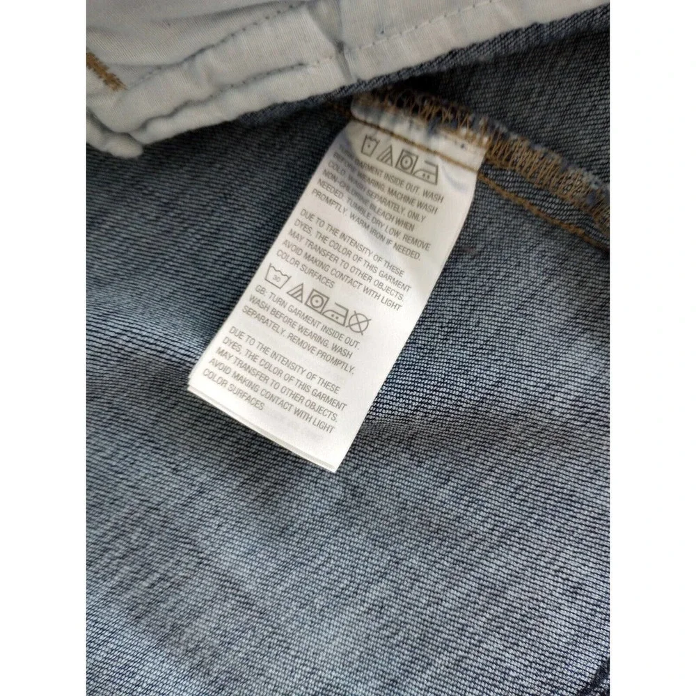 LOGO Lori Goldstein Women's 6 Denim Jacket Dark Wash Jean manufactured Raw Hem - Picture 10 of 10